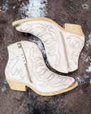 Very G – Tazz Ankle Bootie in Taupe - Women's Shoes - Very G - Bronco Western Supply Co.