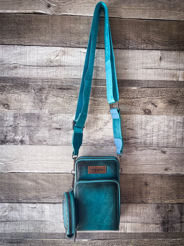 Love & Lore Turquoise Crossbody Purse | Gucci crossbody bag, Purses  crossbody, Black leather crossbody bag