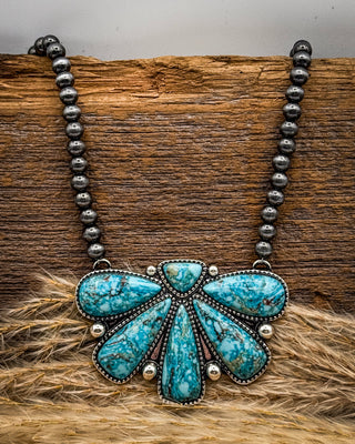 Sierra Fan Fashion Necklace Set in Aqua