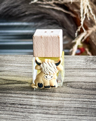 Tan Highland Cow Vent Clip Car Diffuser in Cowgirl Kisses