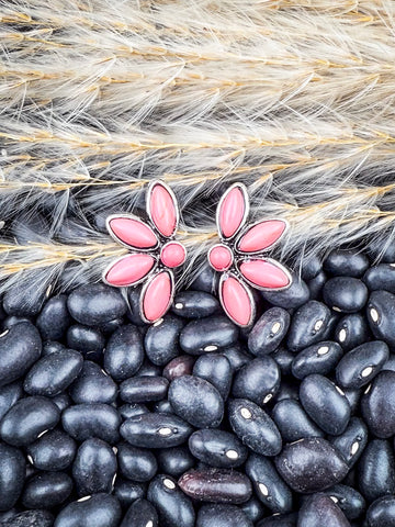 Brooks Stud Earrings - Pink