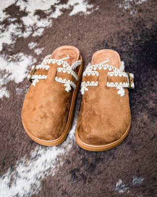 Nevada Buckle Clogs in Tan by Very G