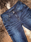 Angled view of front pockets.