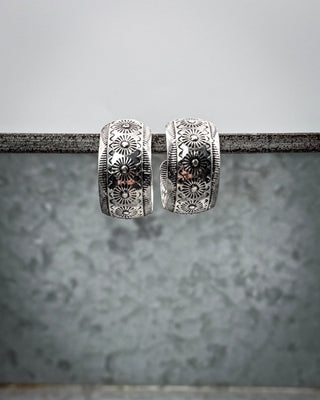 Ardell Textured Hoop Earrings in Silver – Jewelry from Bronco Western Supply Co.