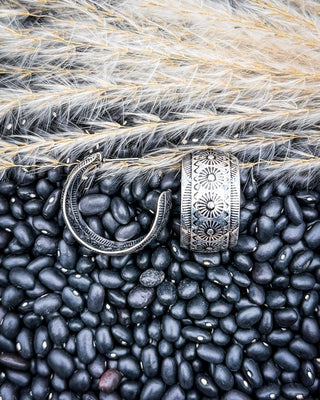 Ardell Textured Hoop Earrings in Silver – Jewelry from Bronco Western Supply Co.