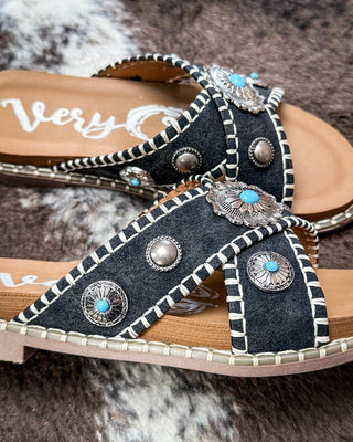 Betsy Concho Sandal in Black by Very G – Women's Shoes from Bronco Western Supply Co.