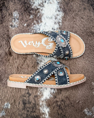 Betsy Concho Sandal in Black by Very G – Women's Shoes from Bronco Western Supply Co.