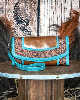 Canyon Ridge Hide Wristlet Wallet in Brown and Turquoise by Montana West – Purses & Wallets from Bronco Western Supply Co.