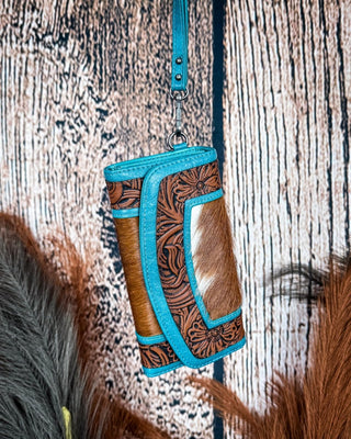 Canyon Ridge Hide Wristlet Wallet in Brown and Turquoise by Montana West – Purses & Wallets from Bronco Western Supply Co.