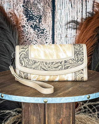 Canyon Ridge Hide Wristlet Wallet in Tan by Montana West – Purses & Wallets from Bronco Western Supply Co.