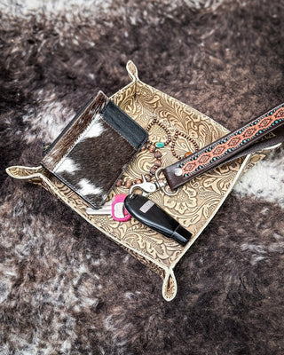 Copperwind Leather Tray in Antique Brown – Home Decor from Bronco Western Supply Co.