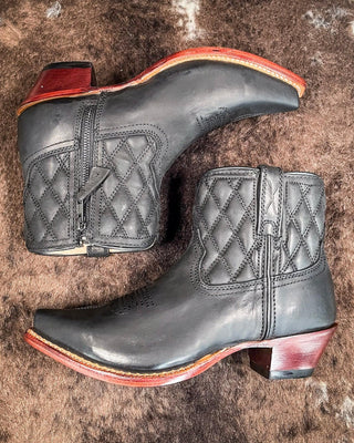 Dixie Twisted X Steppin' Out Ankle Booties - Black Sand – Women's Shoes from Bronco Western Supply Co.