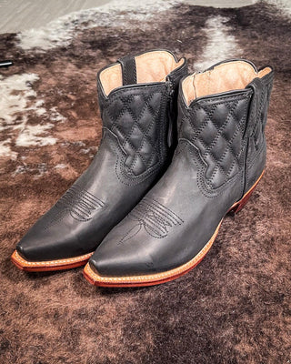 Dixie Twisted X Steppin' Out Ankle Booties - Black Sand – Women's Shoes from Bronco Western Supply Co.