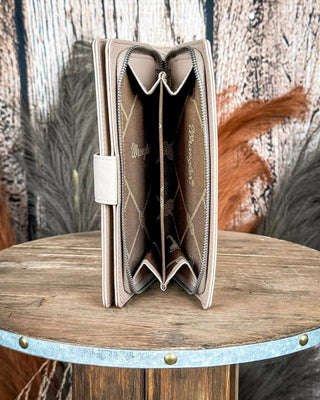 Dusk Trail Tooled Wallet in Khaki by Wrangler – Purses & Wallets from Bronco Western Supply Co.