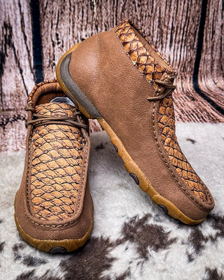 Finn Chukka Driving Moc - Tan and Toasted Coconut – Women's Shoes from Bronco Western Supply Co.