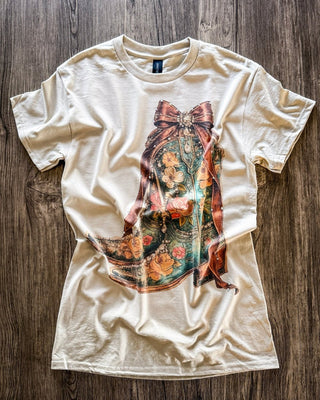 Heirloom Bloom Rhinestone Boot Tee in Tan – Apparel from Bronco Western Supply Co.
