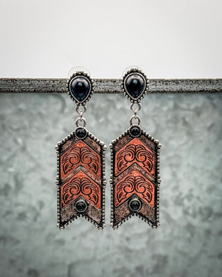 Ironwood Chevron Dangle Earrings in Black Onyx – Jewelry from Bronco Western Supply Co.