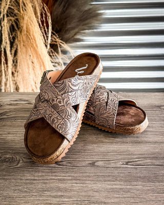 Jada Sandal in Brown by Very G – Women's Shoes from Bronco Western Supply Co.