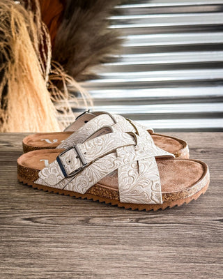 Jada Sandal in Light Grey by Very G – Women's Shoes from Bronco Western Supply Co.