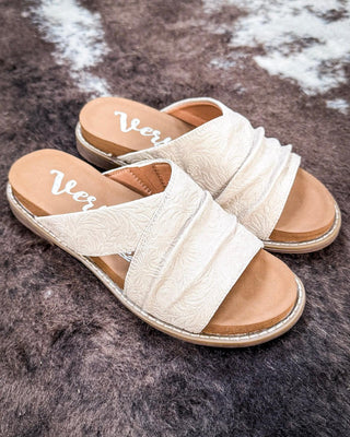 Jolene Sandal in Cream by Very G – Women's Shoes from Bronco Western Supply Co.