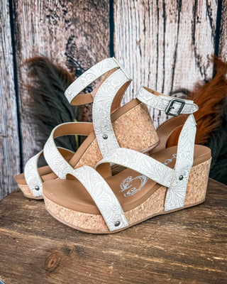 Kiara Tooled Wedge Sandal in Light Grey by Very G – Women's Shoes from Bronco Western Supply Co.