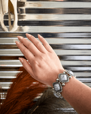 Landry Stretch Bracelet in White – Jewelry from Bronco Western Supply Co.