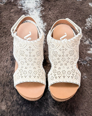 Lilly Platform Wedge Sandal in Cream by Very G – Women's Shoes from Bronco Western Supply Co.