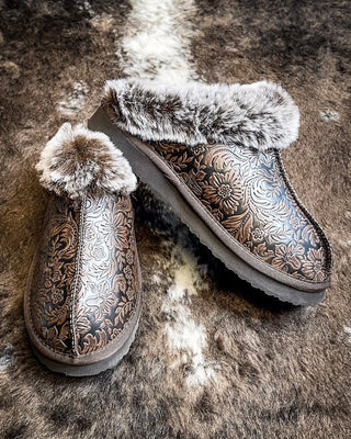 Lolly Slipper in Chocolate by Very G – Women's Shoes from Bronco Western Supply Co.