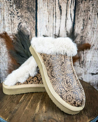 Lolly Slipper in Nude by Very G – Women's Shoes from Bronco Western Supply Co.