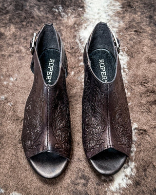 Mika Closed Back Mule Heel in Black by Roper – Women's Shoes from Bronco Western Supply Co.