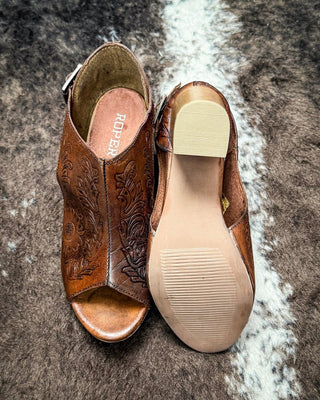 Mika Closed Back Mule Heel in Tan by Roper – Women's Shoes from Bronco Western Supply Co.