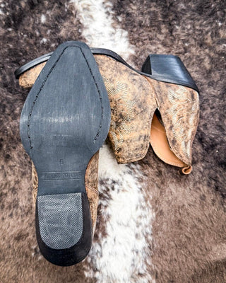 Myra Bag - Moonlight on the Mesa Booties in Crackle Brown – Women's Shoes from Bronco Western Supply Co.