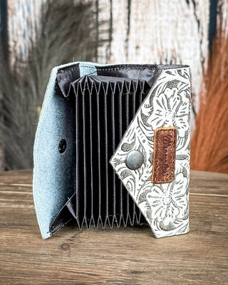 Outpost Floral Hair - On Wallet in Beige by Wrangler – Purses & Wallets from Bronco Western Supply Co.