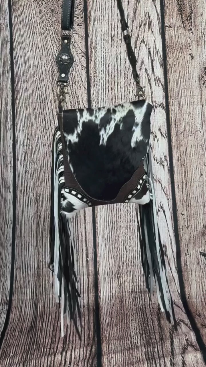 CORTIS ツアー PYPD 韓国 マルチバッグ オリジナルver. Corral Tempo Fringed Concealed Carry Bag | Bronco Western Supply Co.