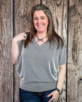Sonora Flow Ribbed Batwing Top in Salt and Pepper – Apparel from Bronco Western Supply Co.