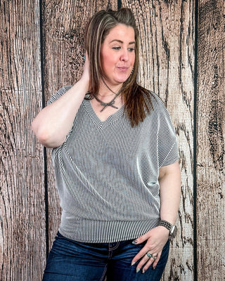 Sonora Flow Ribbed Batwing Top in Salt and Pepper – Apparel from Bronco Western Supply Co.