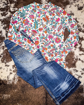 Loud, floral, and ready to stand out 🔥

The Buy Myself Flowers Mesh Top is lightweight, breathable, and full of bold color. Rock it on its own for a lil’ risqué moment, layer it under a graphic tee for extra edge, or toss on a vest or cardi when the temps drop. 

Stretchy, comfy, and so dang fun.