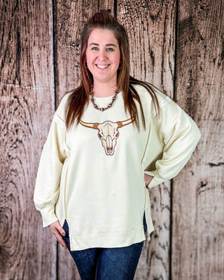 Sundance Skull Embroidered Pullover in Cream – Apparel from Bronco Western Supply Co.