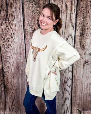 Sundance Skull Embroidered Pullover in Cream – Apparel from Bronco Western Supply Co.
