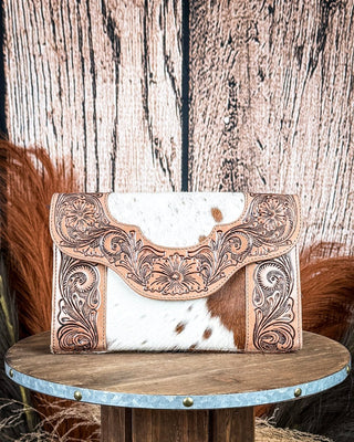 Vinebloom Carve Handtooled Bag in Sienna Frost by Myra Bag – Purses & Wallets from Bronco Western Supply Co.