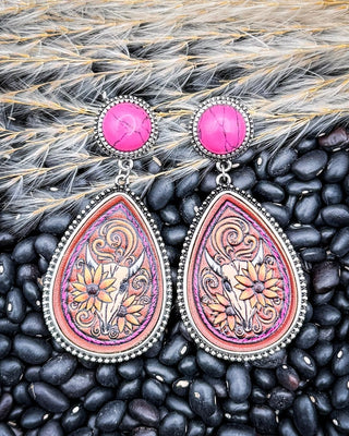Viva Bloom Floral Tooled Stud Fashion Earrings in Pink – Jewelry from Bronco Western Supply Co.