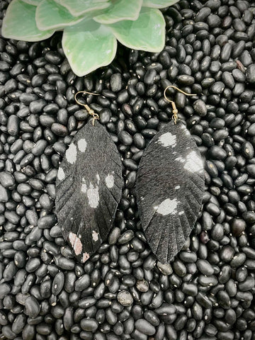 Chandler Feather Leather Earrings - Black/Silver Jewelry Bronco Western Supply Co. Bronco Western Supply Co. 